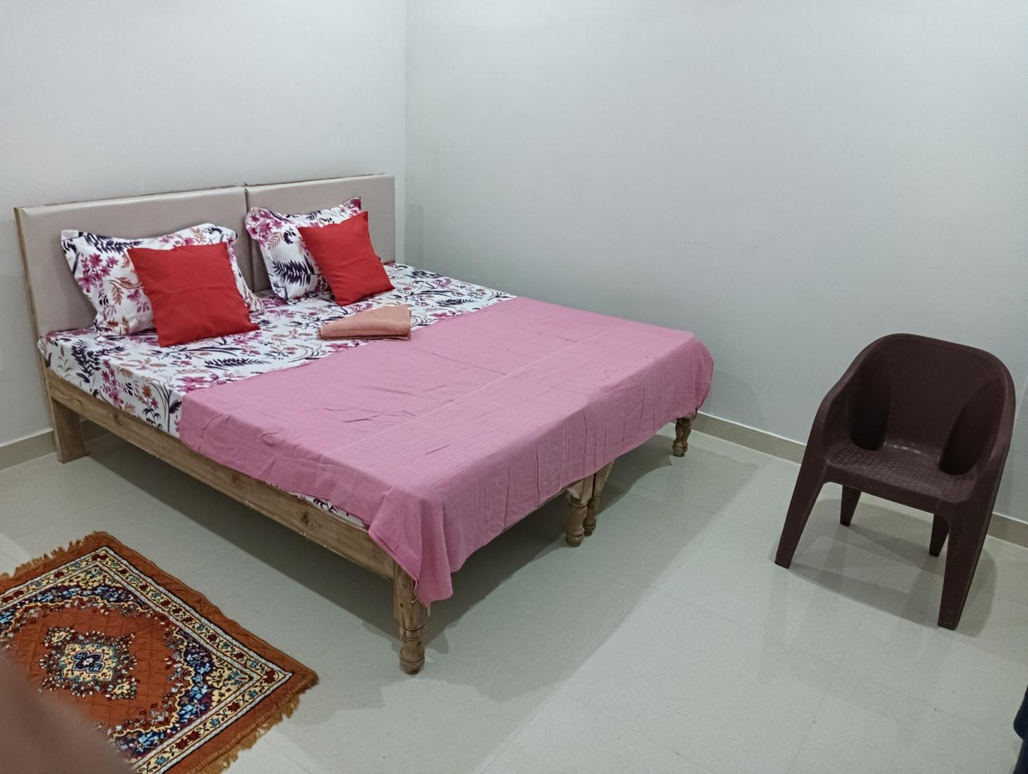 Kedar Guest House Ayodhya Kültér fotó
